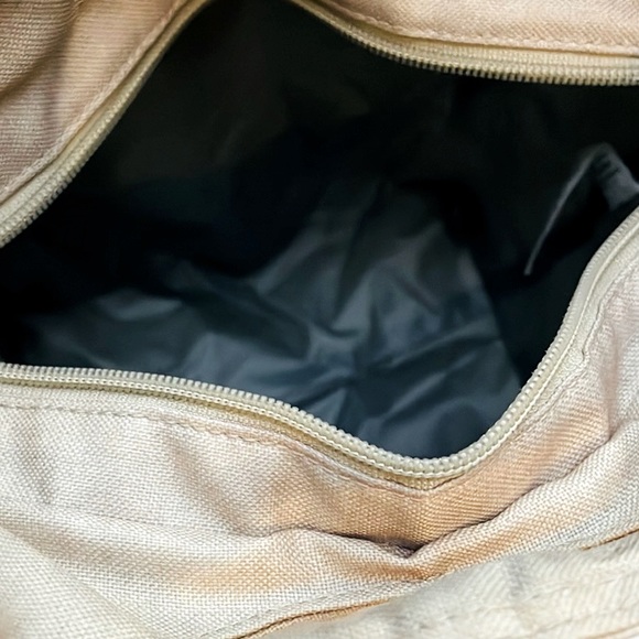 Old Navy Zip Lunch Bag Tote - Picture 6 of 10